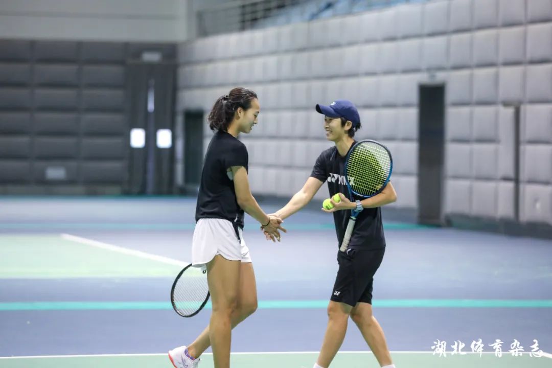 的篮球迷来 的篮球迷来