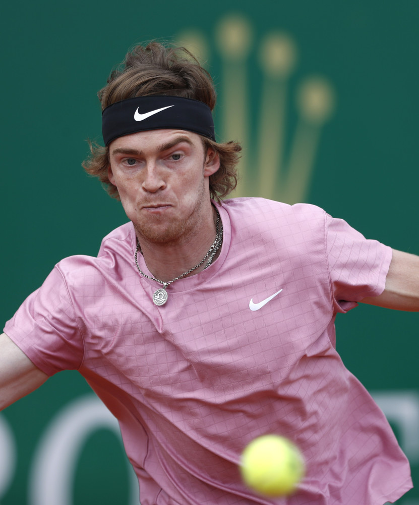 着严格的用 着严格的用